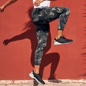 Athleta camo cropped pants